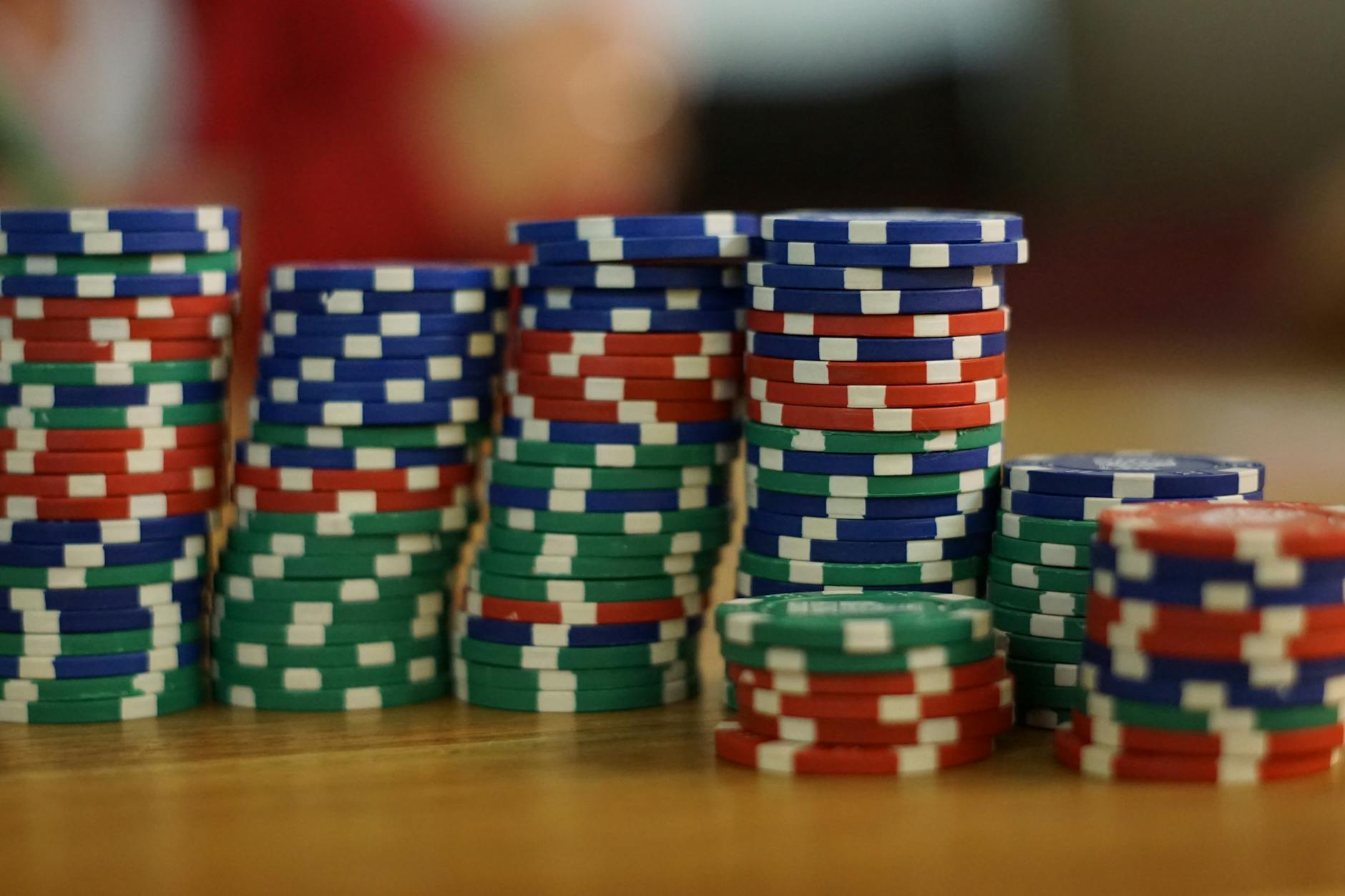 Không có game nào chắc thắng, nhưng có game dễ chơi và dễ kiểm soát hơn